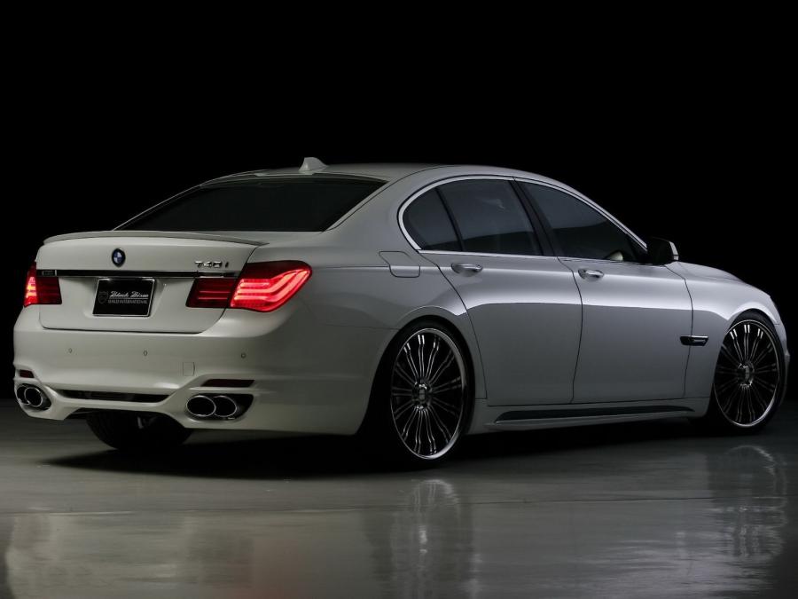  BMW 740i Black Bison Edition by Wald 2010 года  (фото 6 из 6)